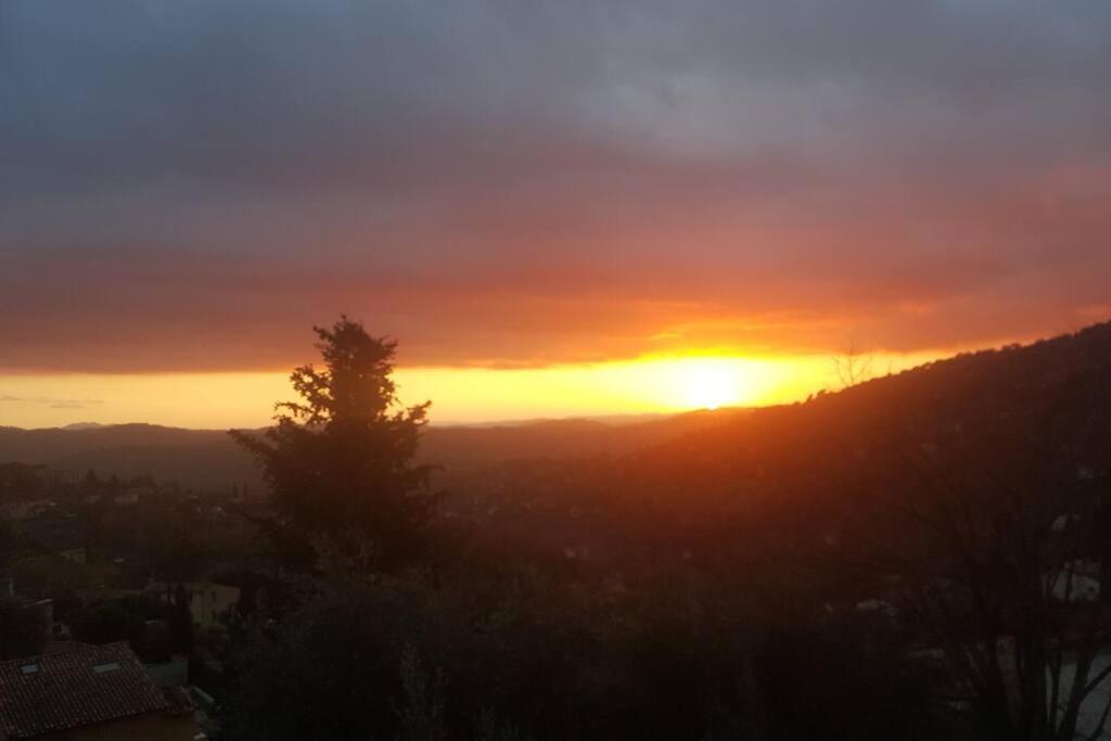 Apartamento De 1 A 6 Avec Terrasse Solarium, Vue Panoramique Et Parking Gratuit Grasse Exterior foto